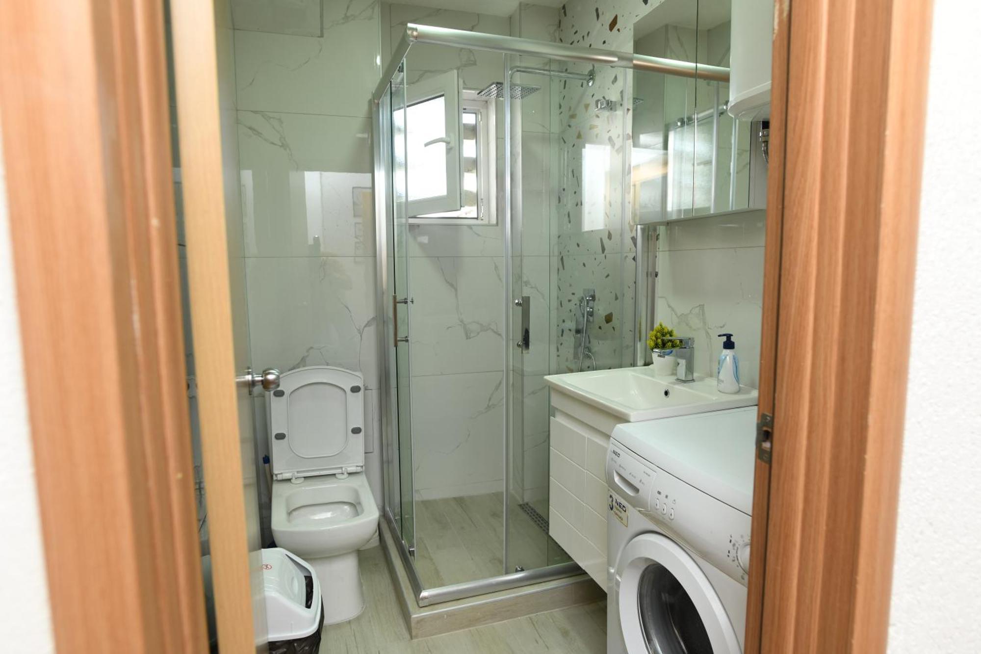 Cinema Vardar Apartment Skopje Ngoại thất bức ảnh